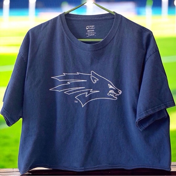 UNR Wolf Pack Crop Tee football sports tailgate back to school rush college - Picture 6 of 6